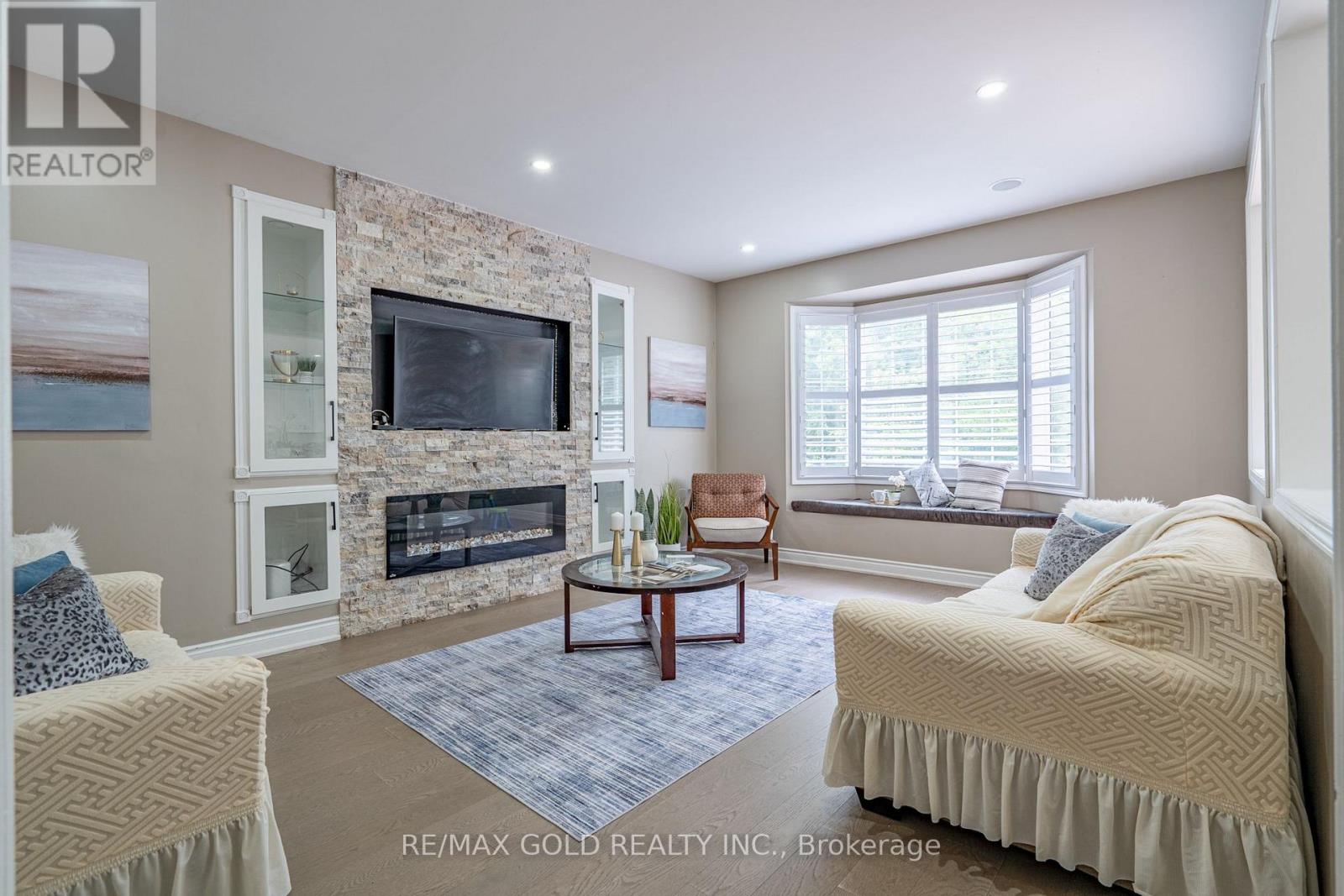 141 WHITWELL DRIVE