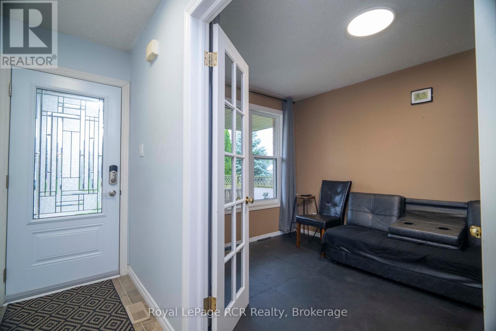 572 SCOUGALL COURT