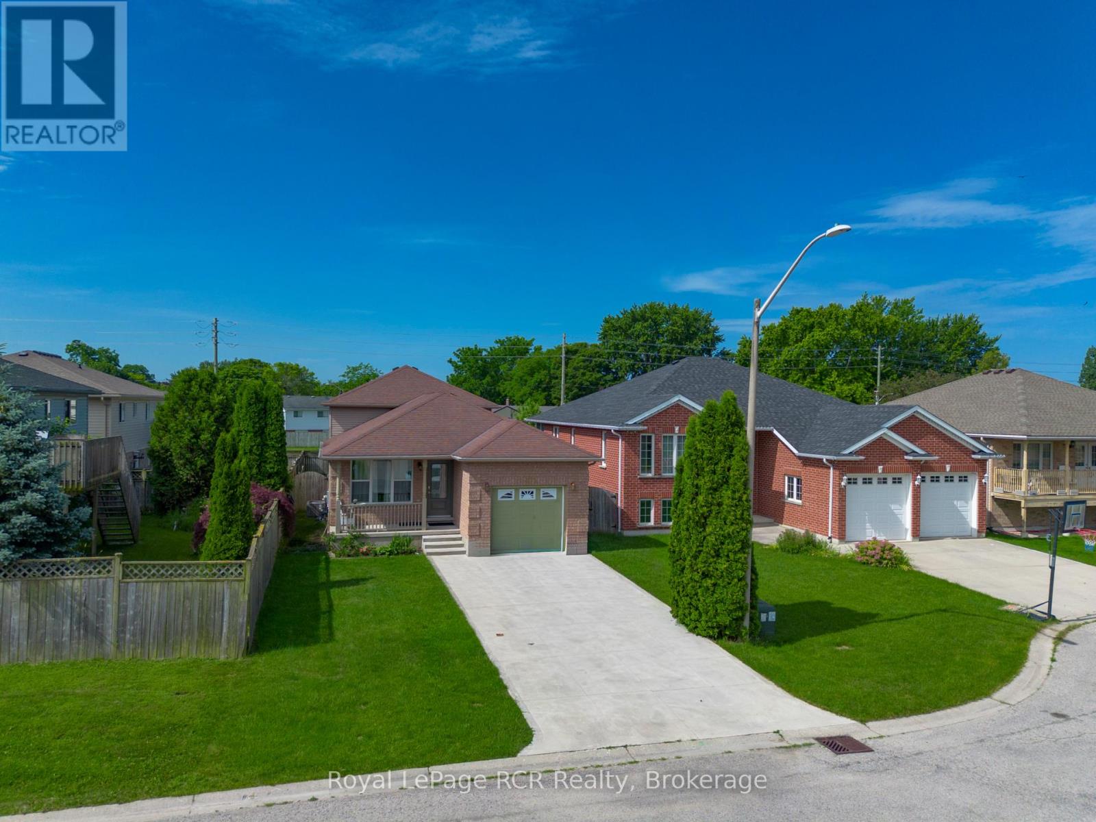 572 SCOUGALL COURT