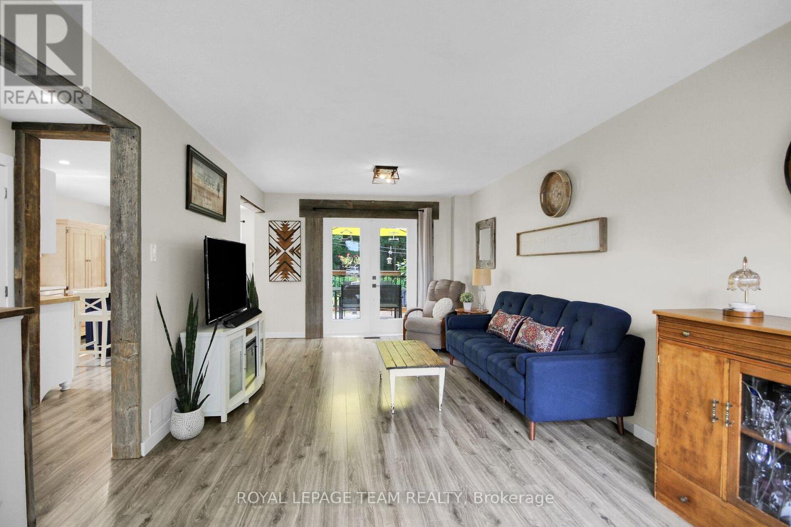 36 STEGGALL CRESCENT