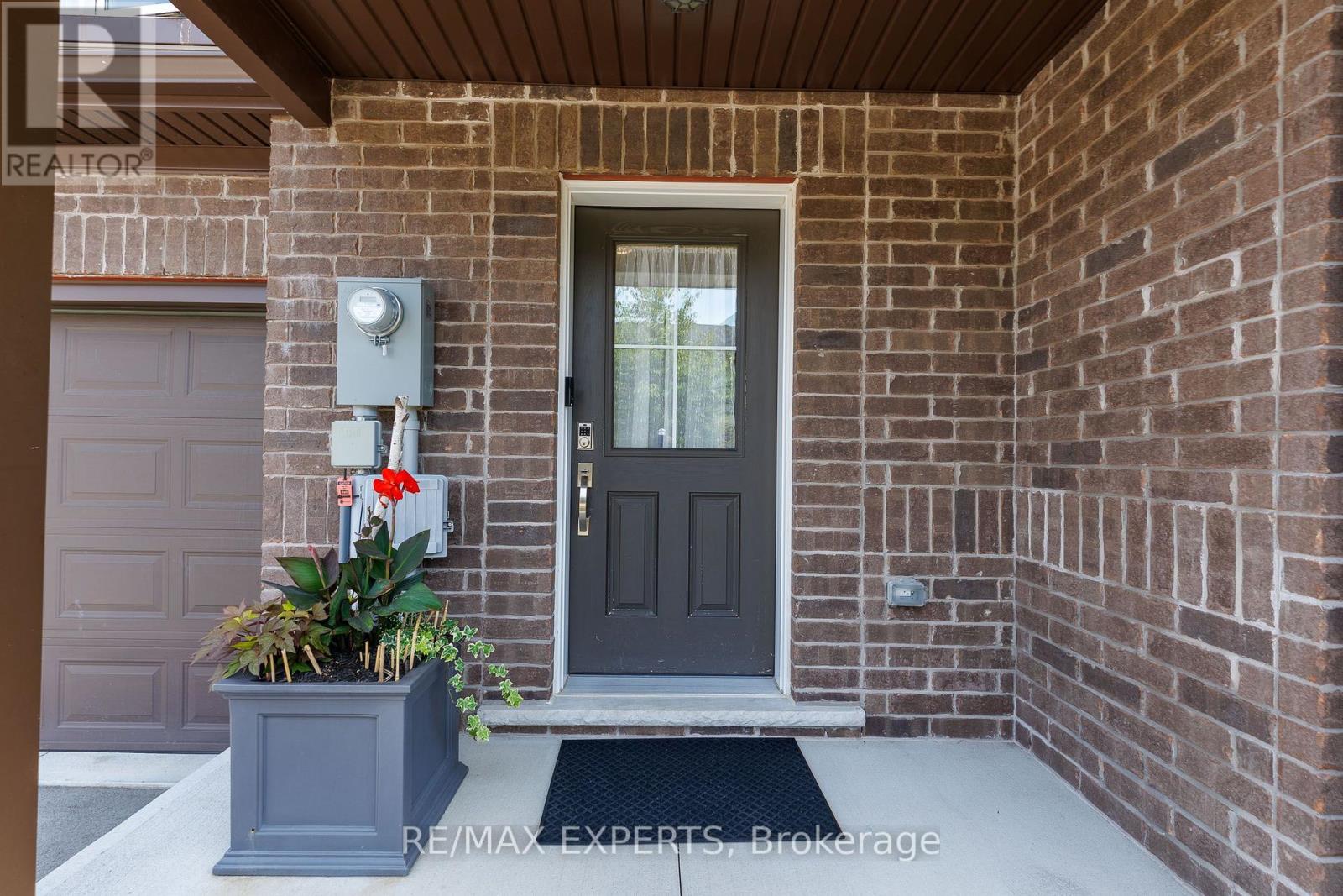 7 - 340 PROSPECT POINT ROAD