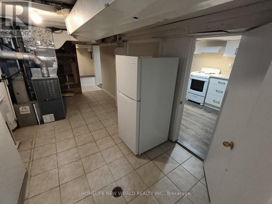 55 Chamberlain Ave, Toronto (Briar Hill-Belgravia), ON 5