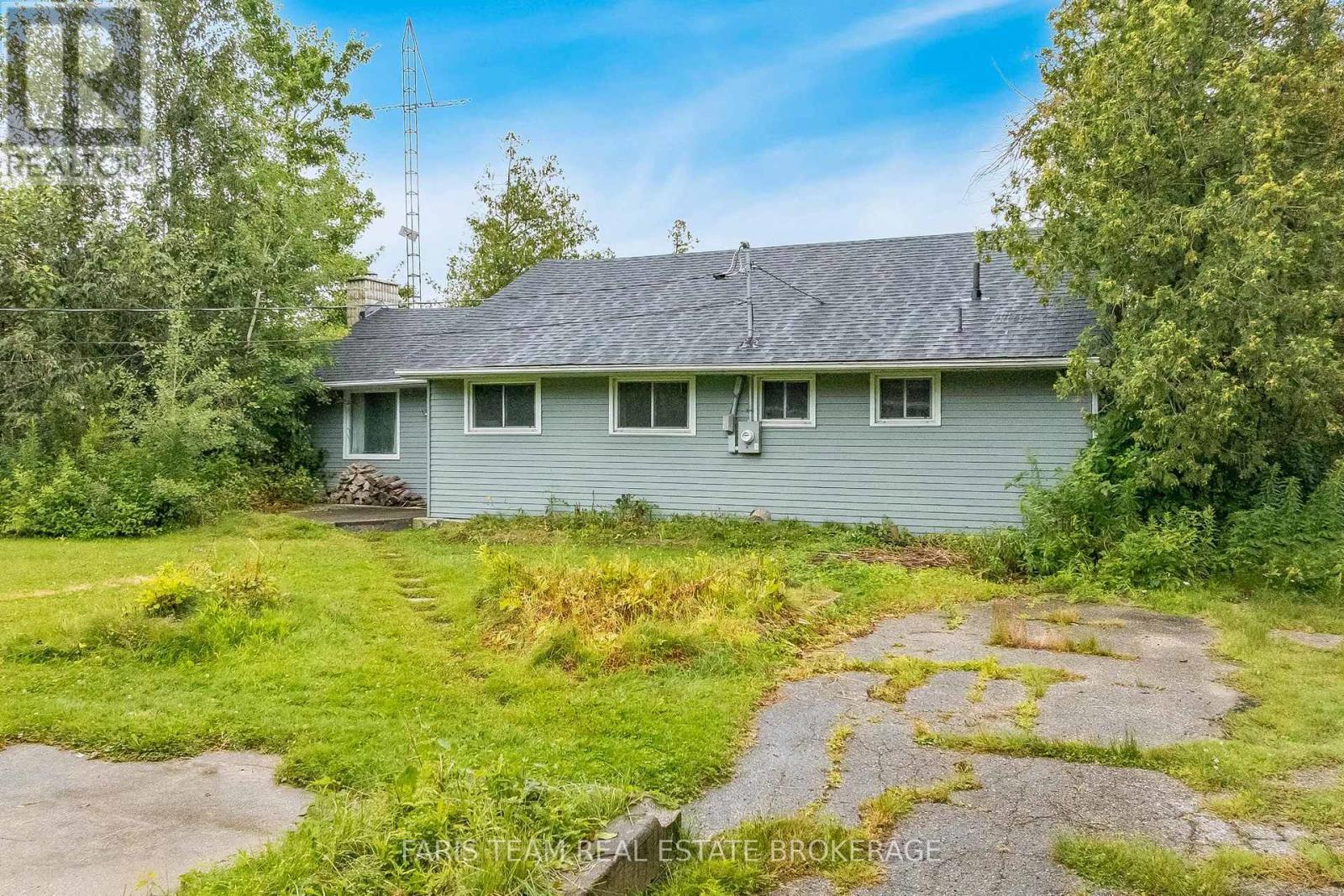 1467 CUNNINGHAM CRESCENT
