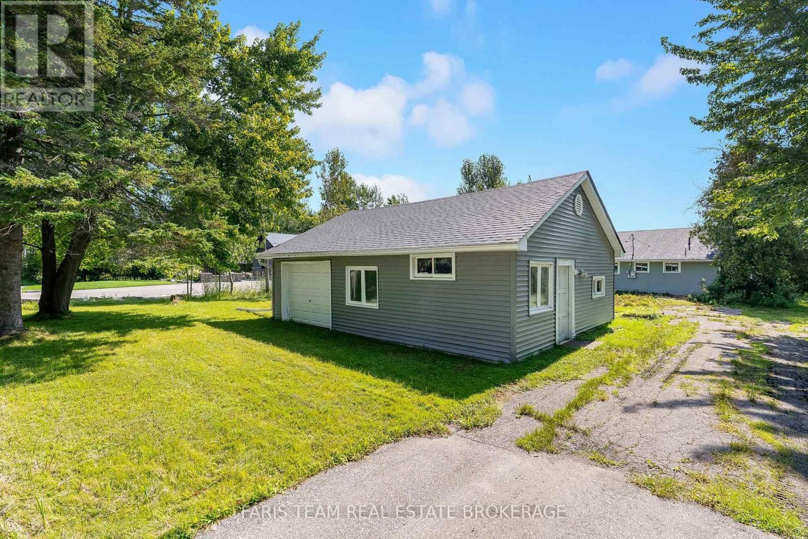 1467 CUNNINGHAM CRESCENT