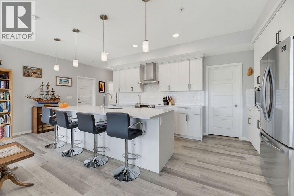 204, 300 Harvest Hills Place NE