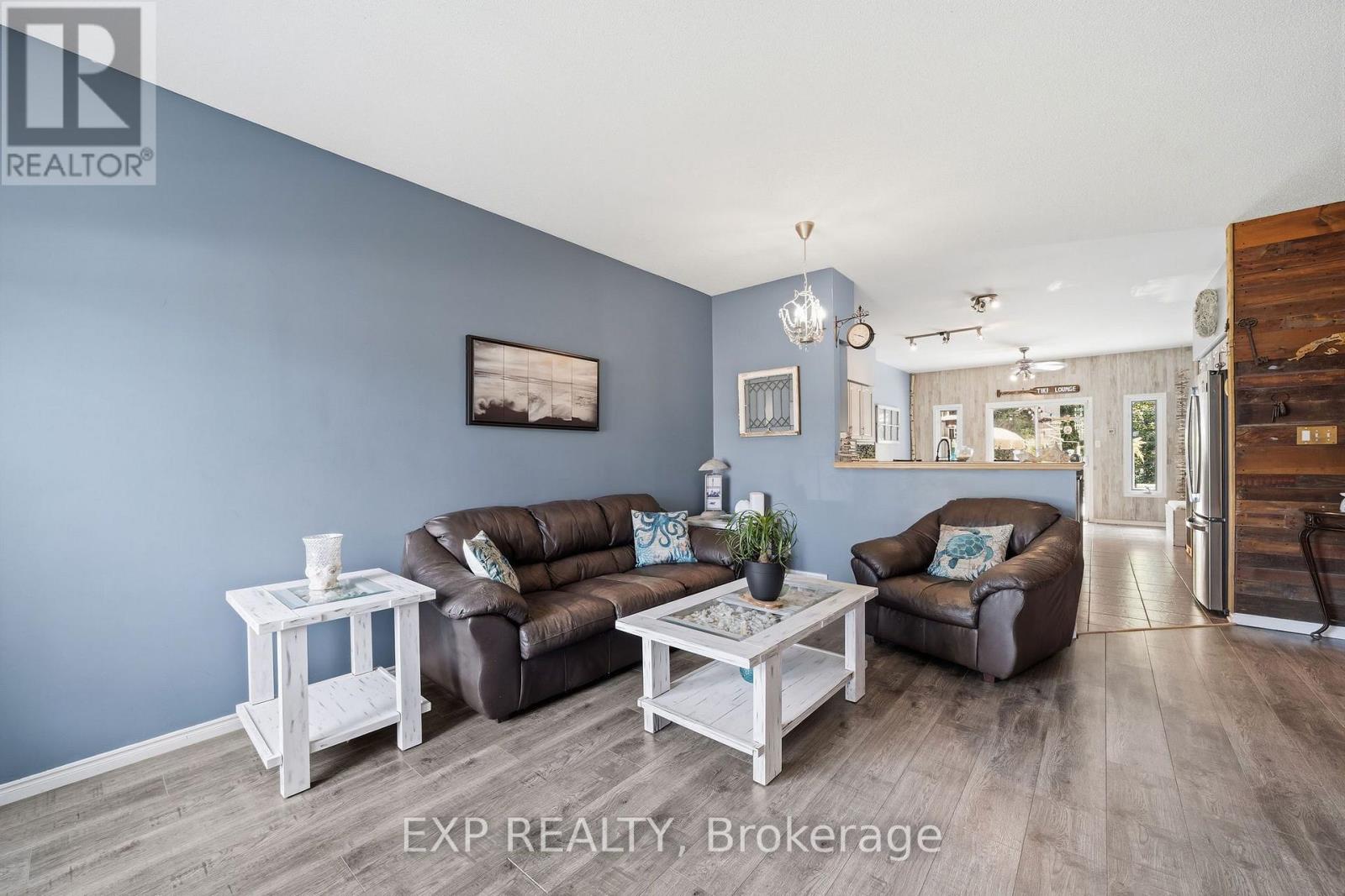 44 JUNIPER CRESCENT
