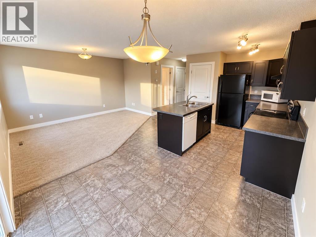 7, 205 Silkstone Road W