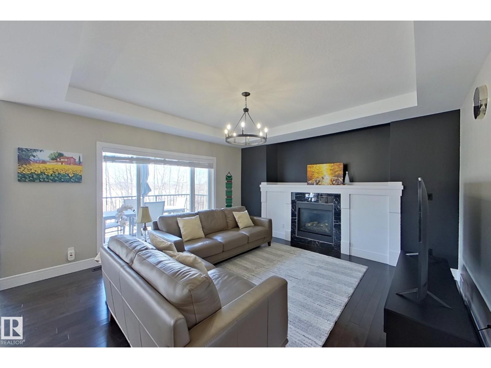 5512 64 ST