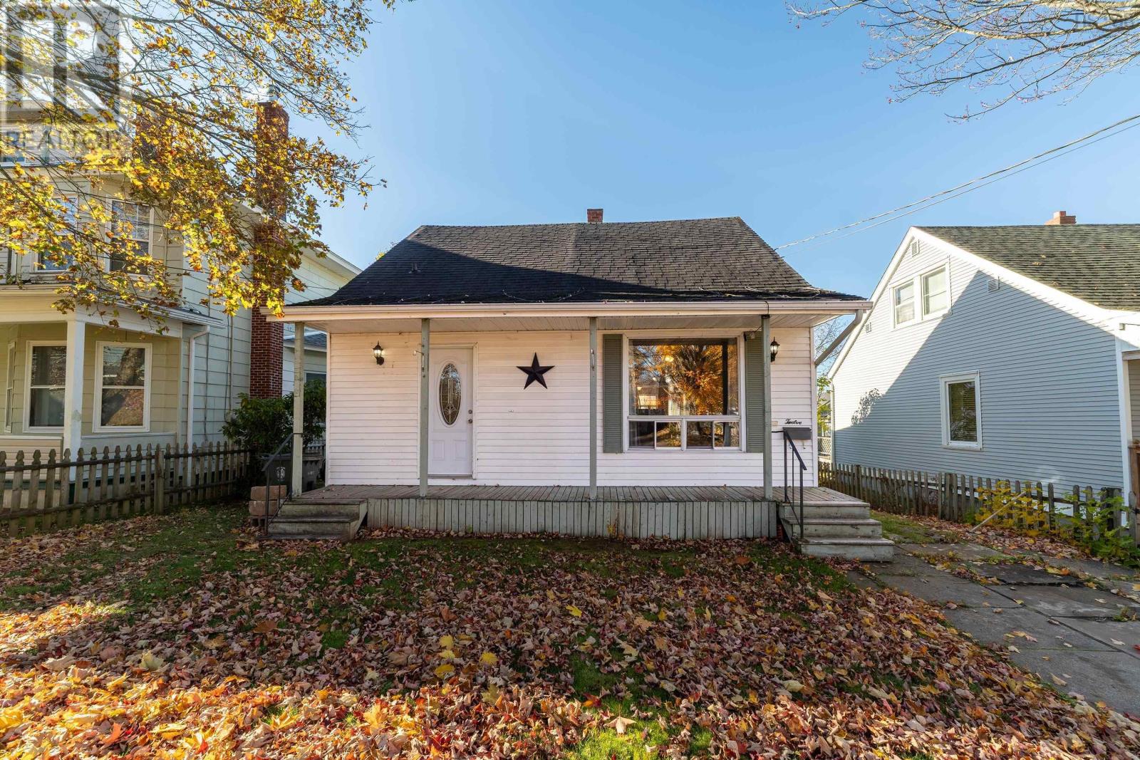 12 Haliburton Street
