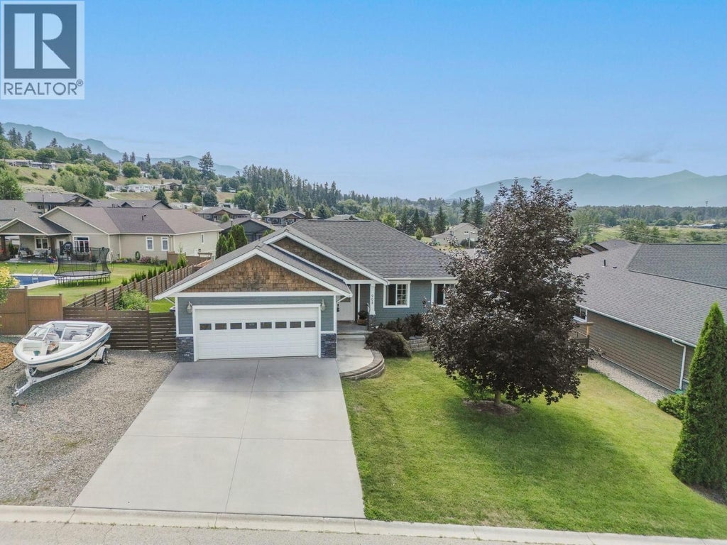 908 PURCELL CRESCENT, CRESTON, BC V0B 1G3 - Image 3493953780.jpeg?d=l