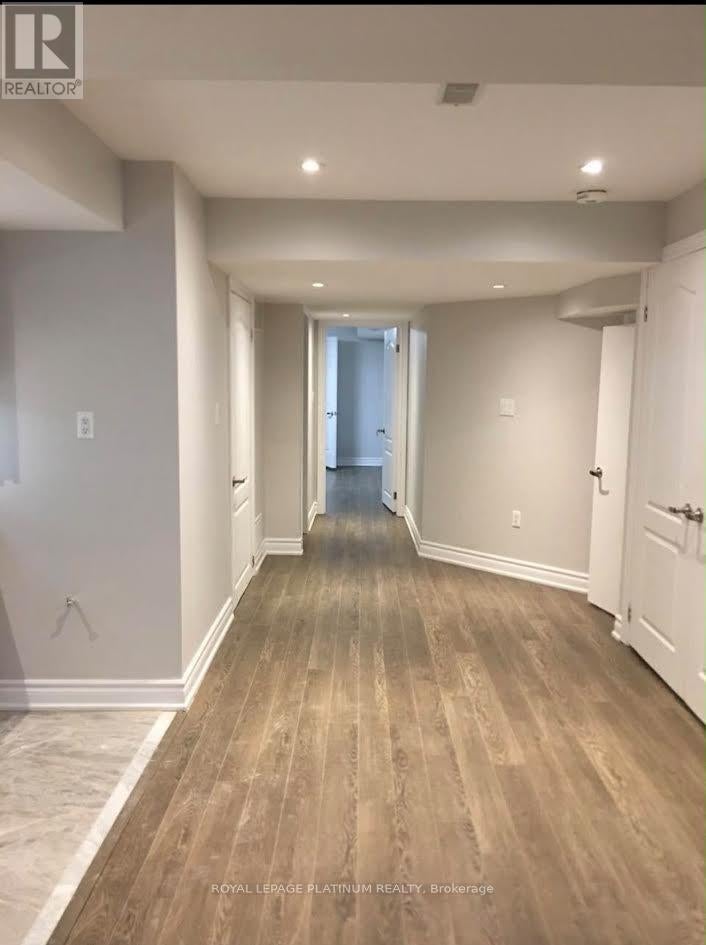 Photo 1 of 12 — BSMT - 11 OXENDON ROAD, Brampton (Northwest Brampton), ON L7A 4M4