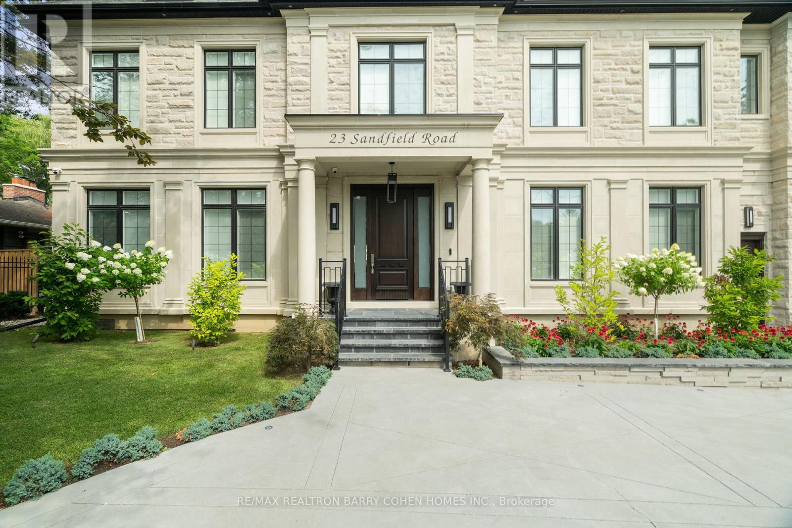 23 SANDFIELD ROAD
