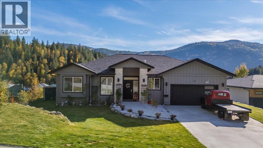 2440 MCBRIDE STREET, TRAIL, BC V1R 3A6 - Image 4292624216.jpeg?d=l