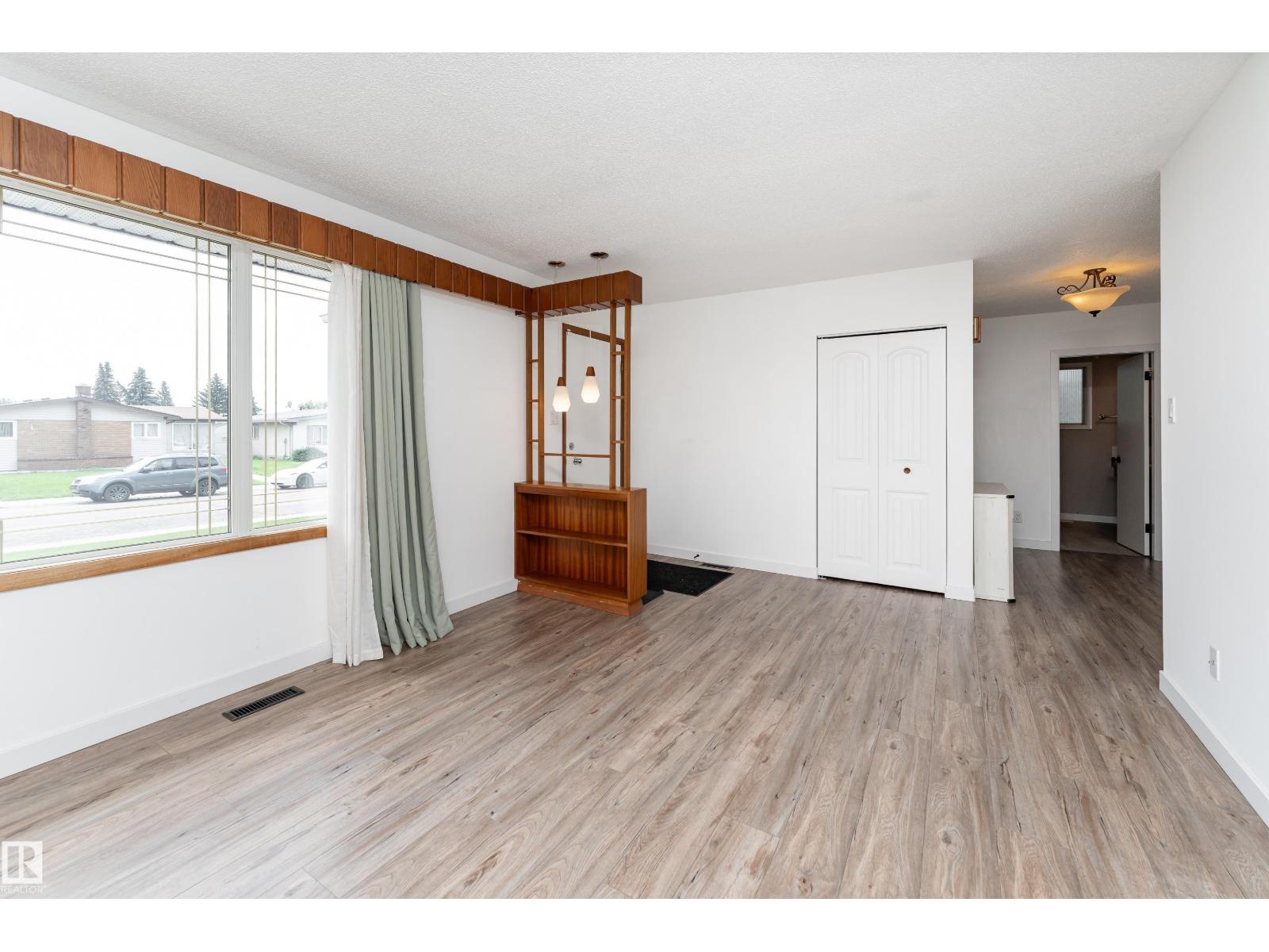 7120 139 AV NW