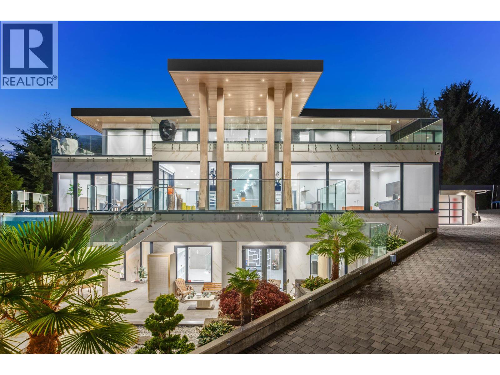 1035 GREENWOOD PLACE