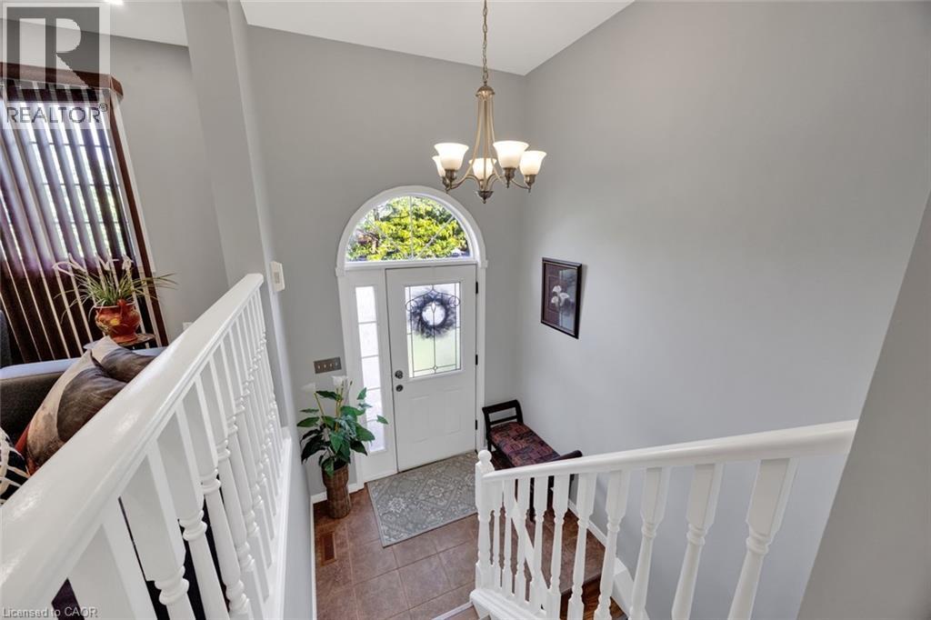 34 PHAIR Crescent
