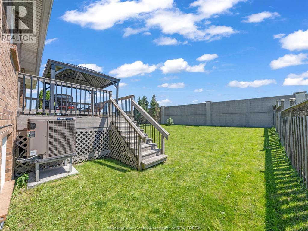 1541 Heatherglen DRIVE