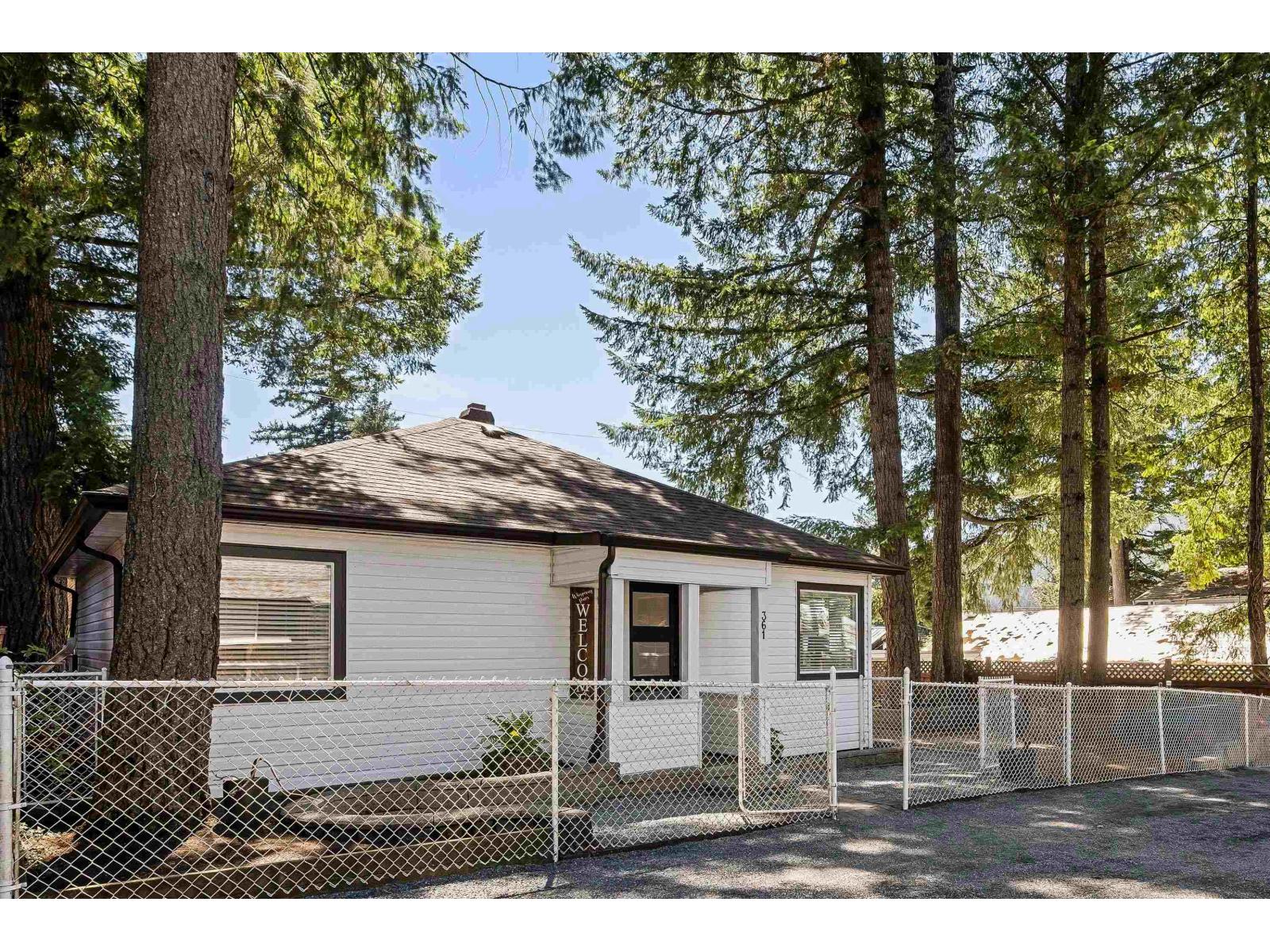 361 PINE STREET, Cultus Lake North