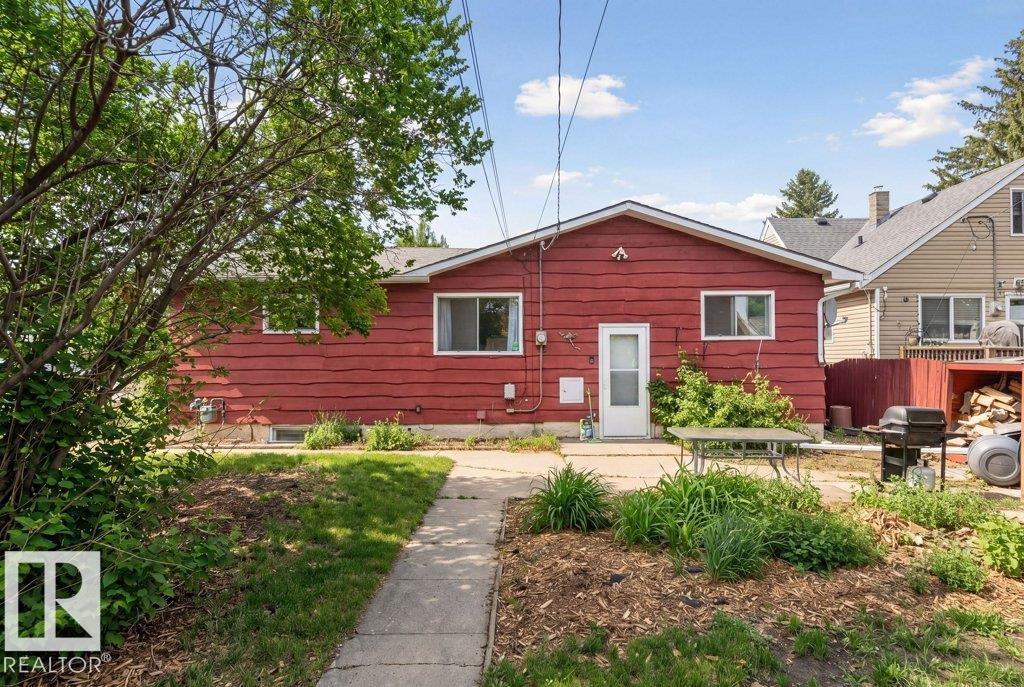 10459 66 AV NW