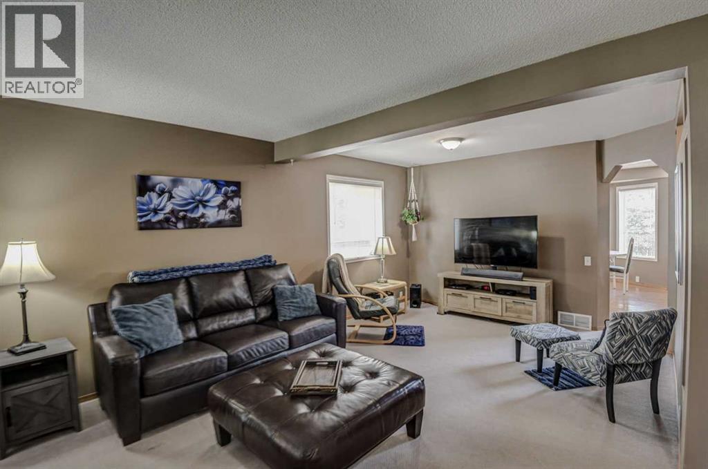 124 Del Ray Close NE