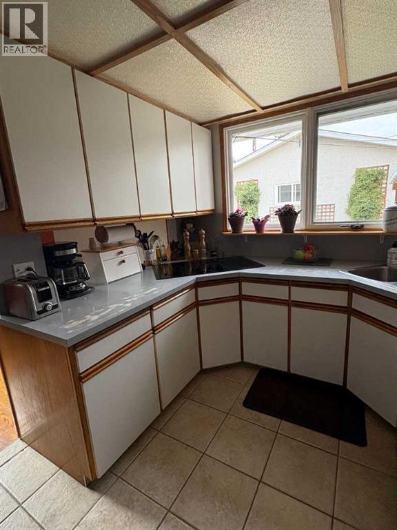 1623 Rouleau Crescent SE