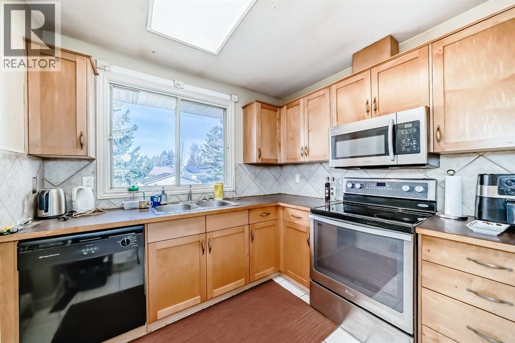 247 Bracewood Road SW