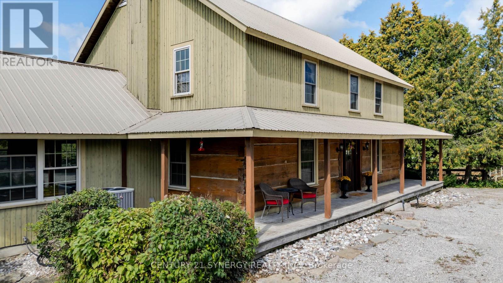 1545 RIDEAU FERRY ROAD