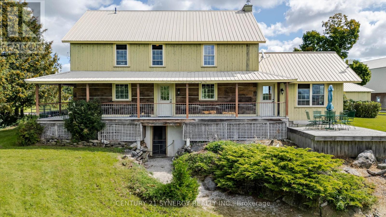 1545 RIDEAU FERRY ROAD