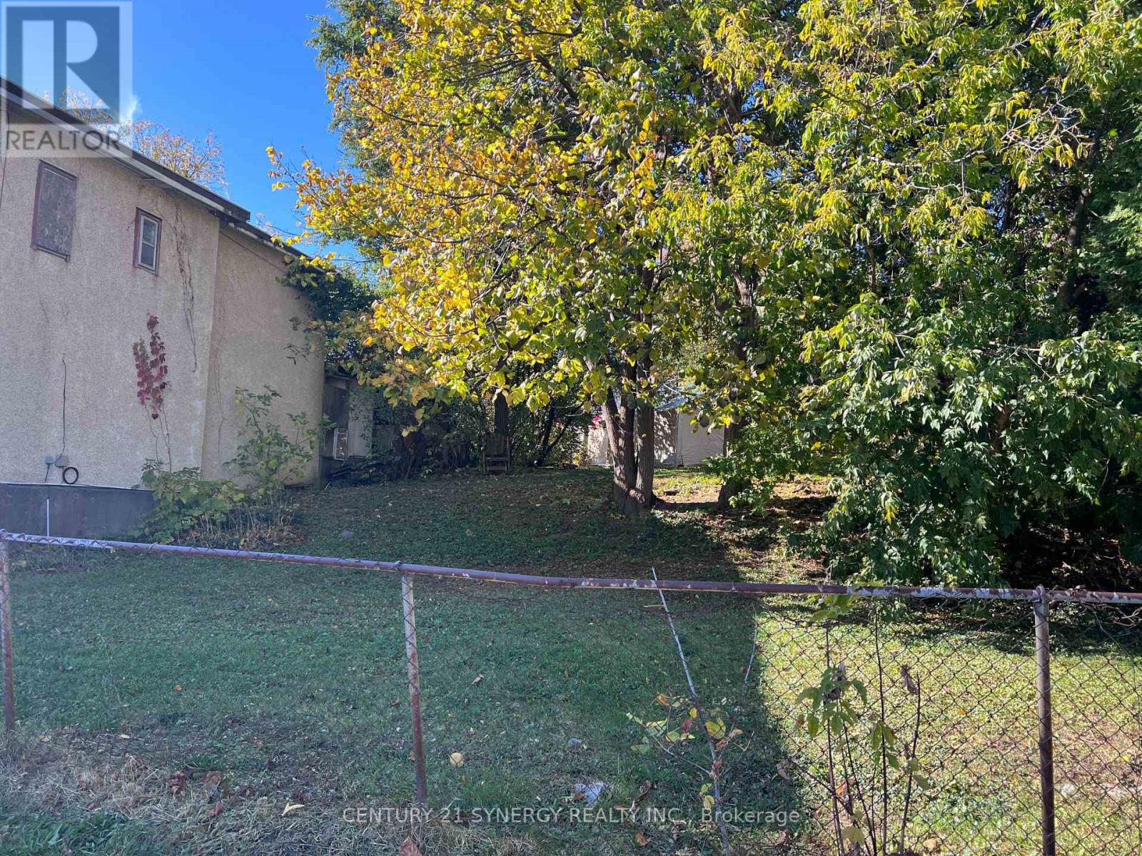 52 & 50 STONEHURST AVENUE W
