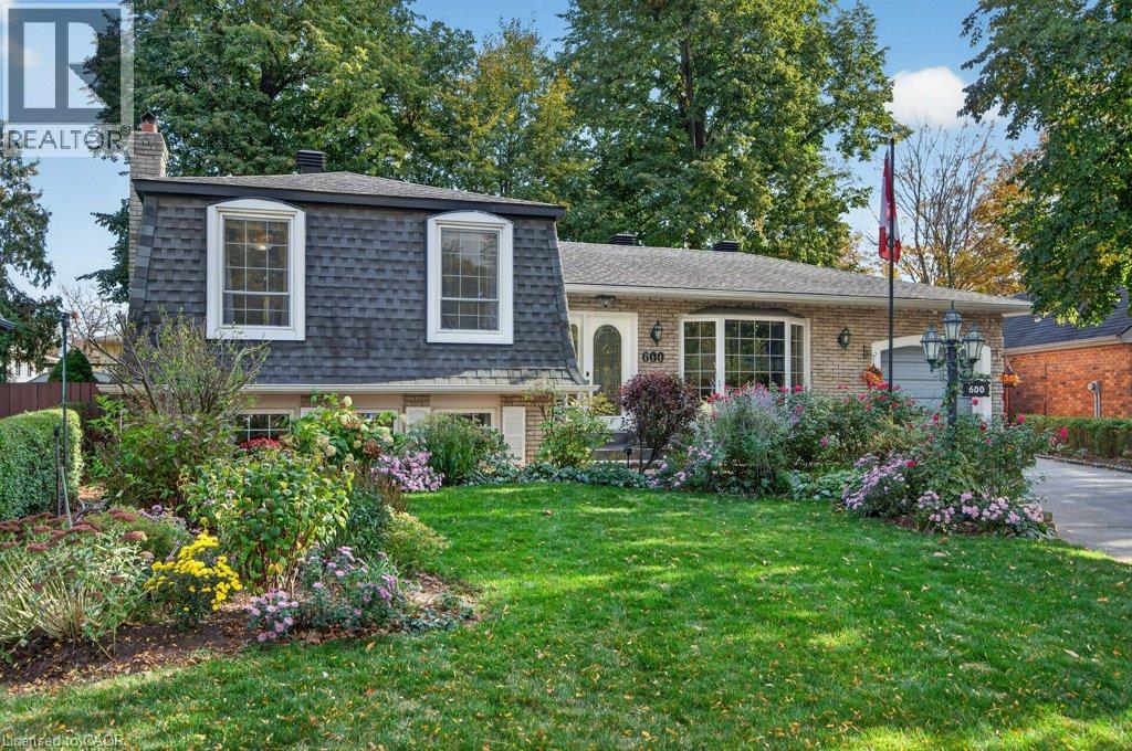 600 HOLLY HILL Crescent