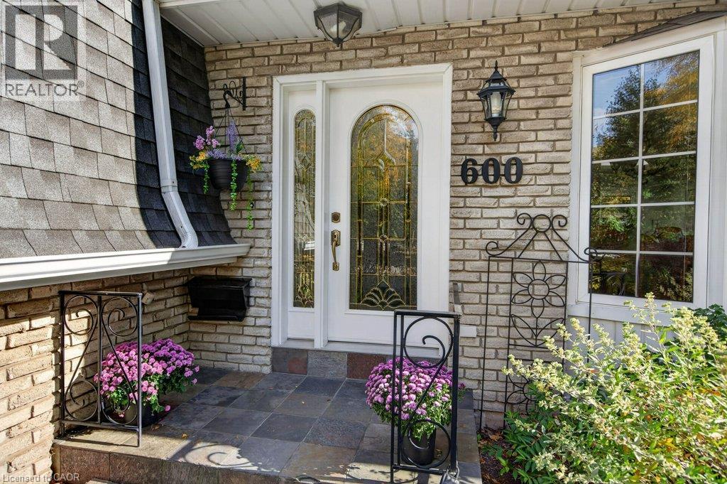 600 HOLLY HILL Crescent