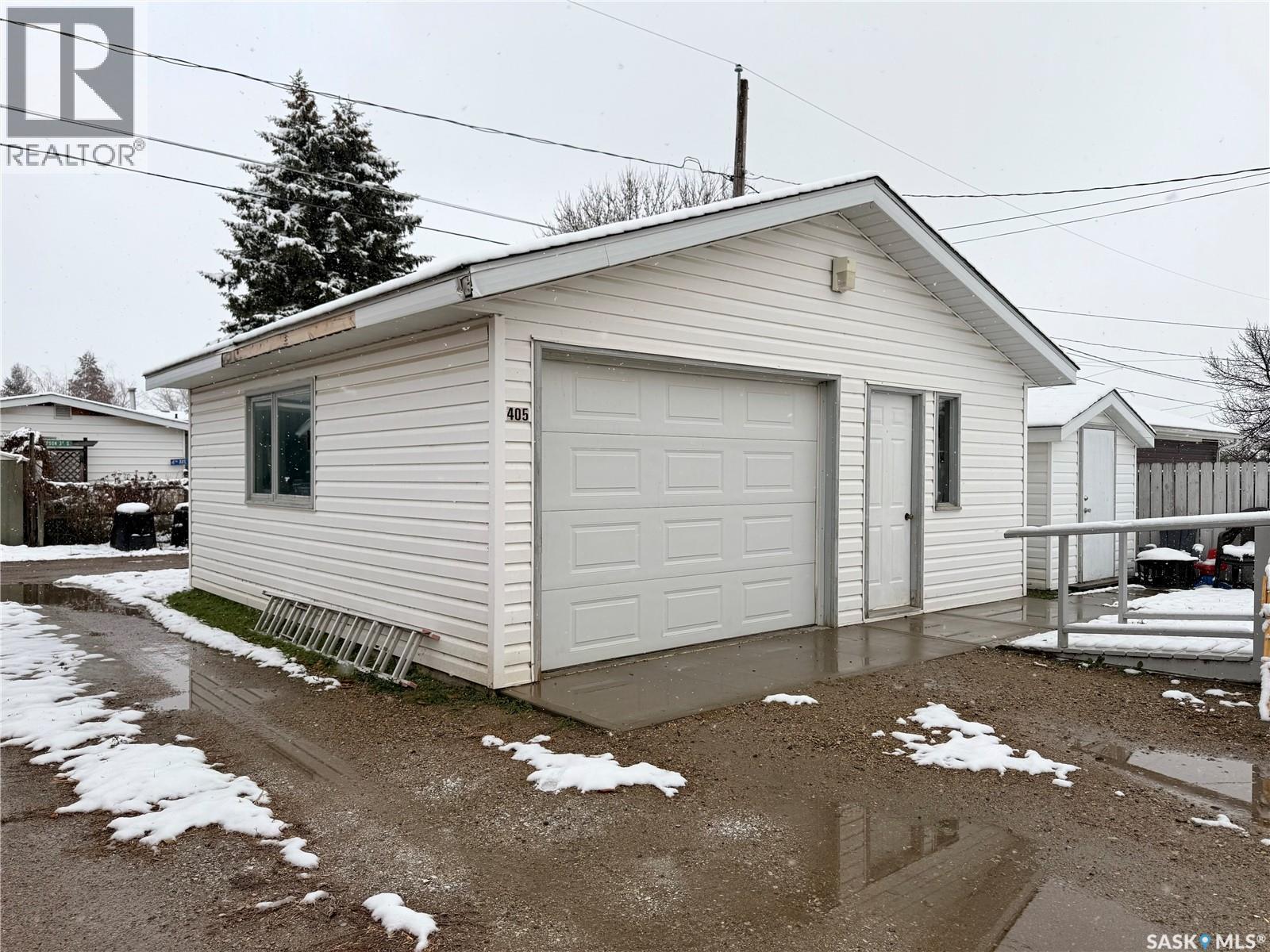 405 Simpson STREET