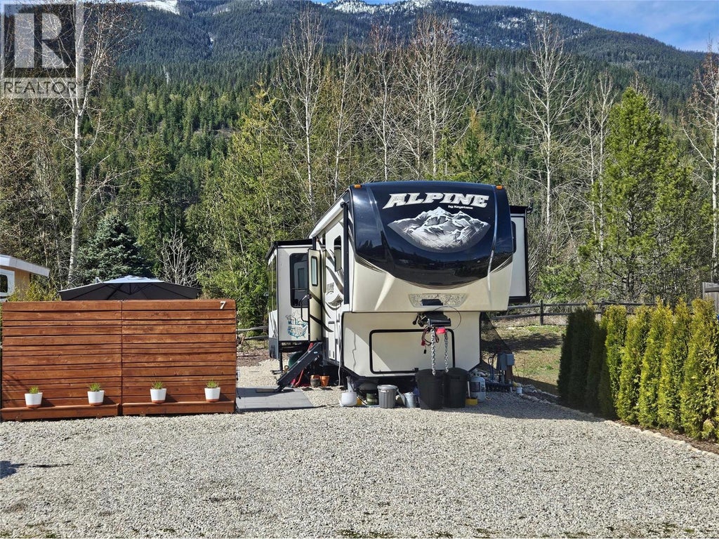 205 EDWARD STREET LOT# 7