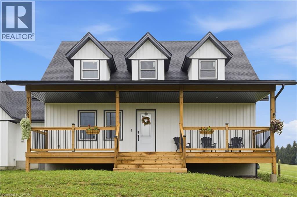 1238 SNYDER'S Road E