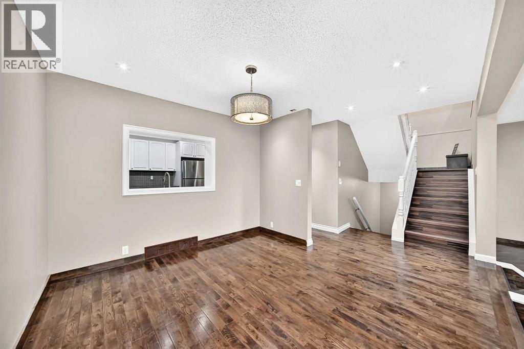 25, 448 Strathcona Drive SW