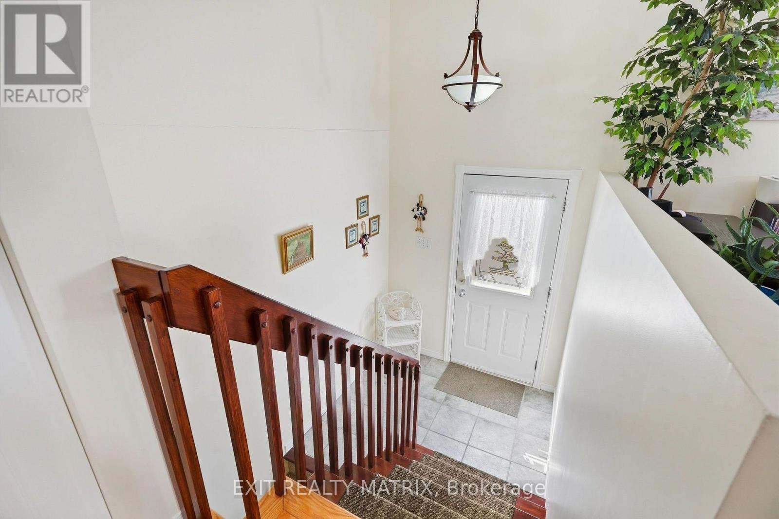 1631 LANSDOWNE STREET - Photo 4