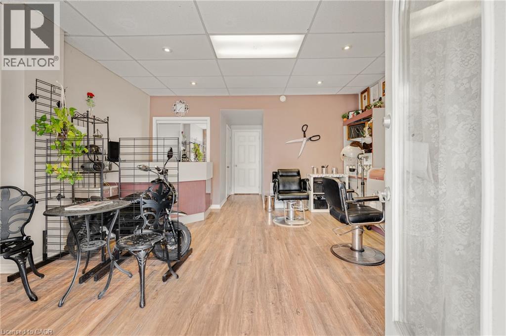 466 CANNON Street E