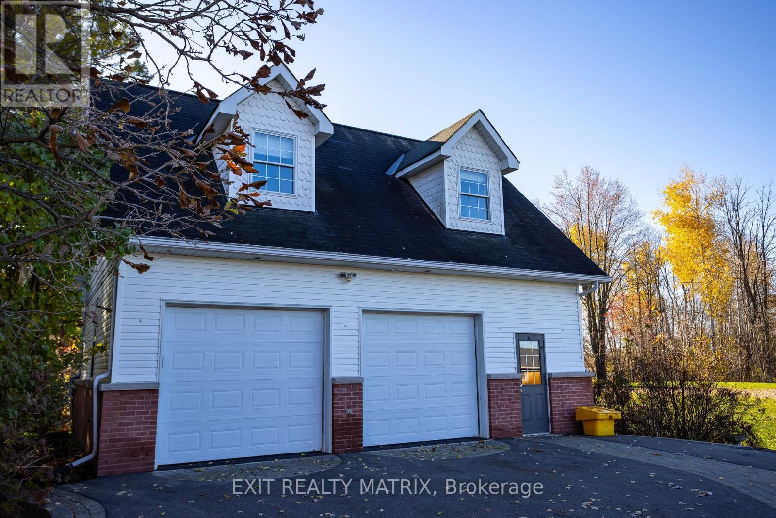 2392 8TH LINE ROAD - Photo 2