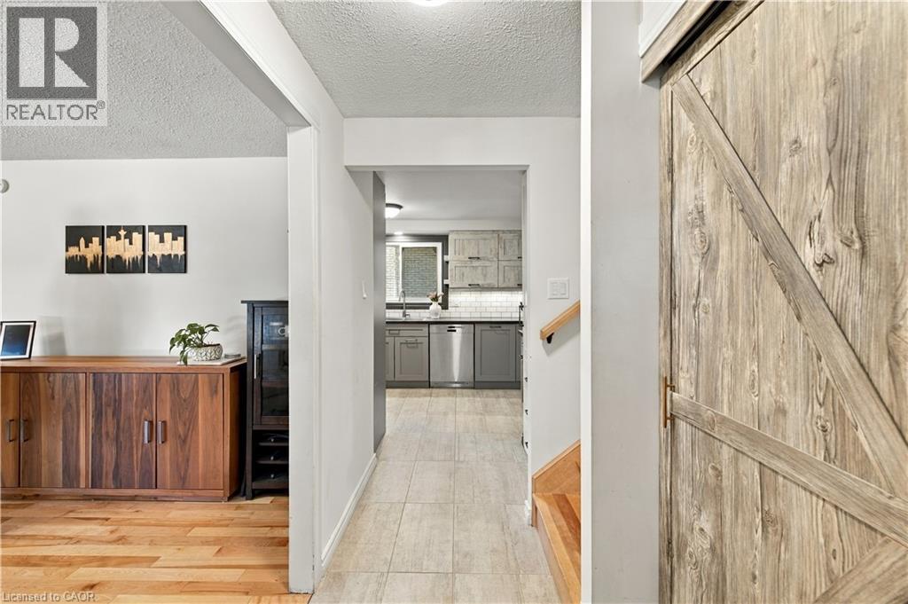 178 LAURENTIAN Drive