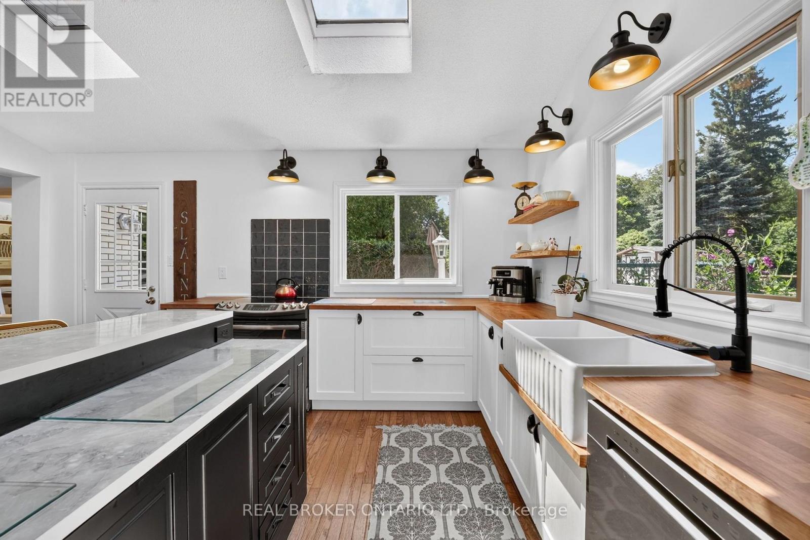 345 JERSEYVILLE ROAD W