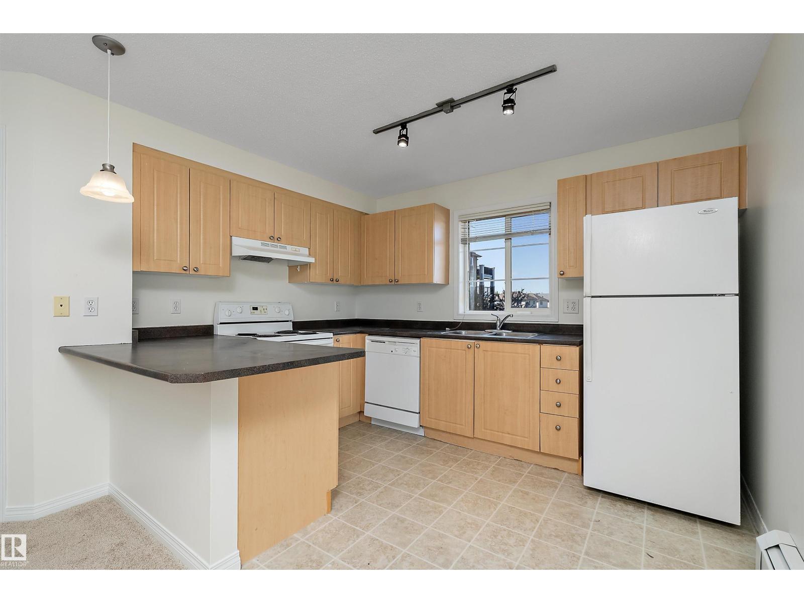 #201 630 MCALLISTER LO SW