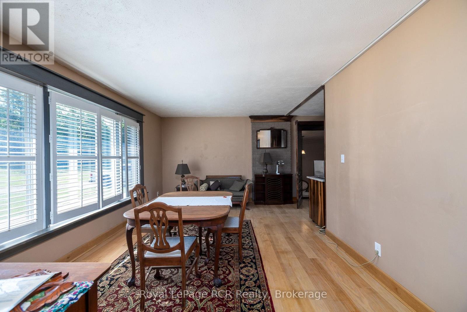 637316 ST. VINCENT-SYDENHAM TOWNLINE