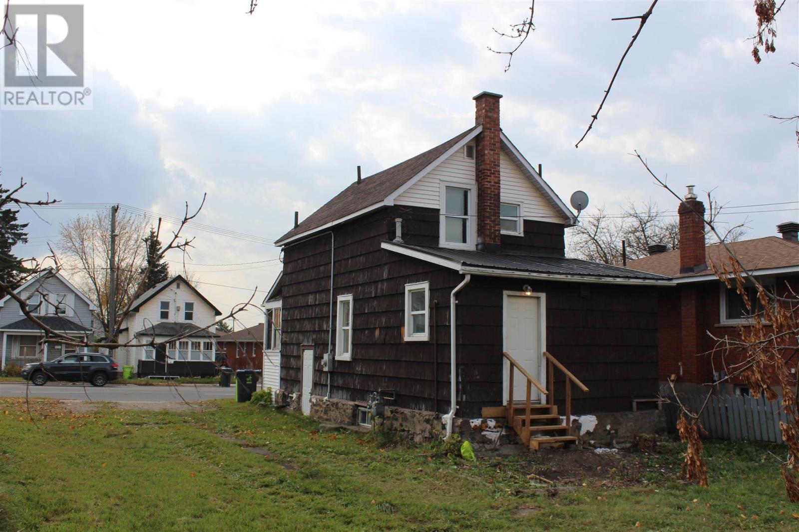 97 St Georges AVE - Photo 2