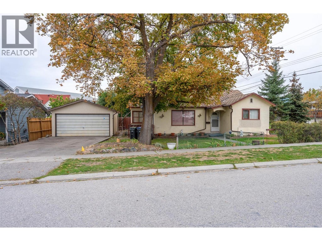 395 EDMONTON AVENUE, PENTICTON, BC V2A 2G9 - Image 4214613756.jpeg?d=l