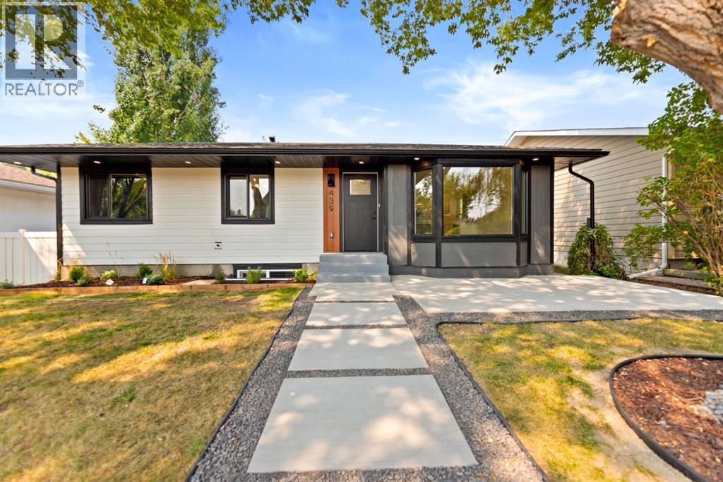 439 Arlington Drive SE
