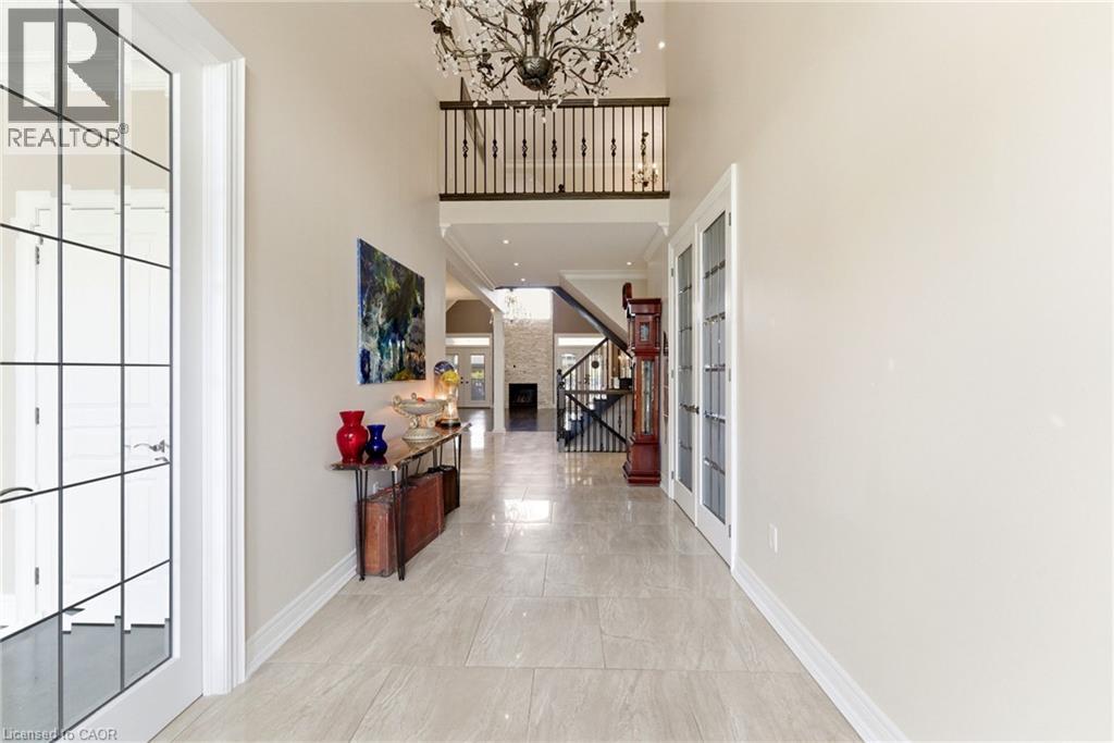 85 HILLCROFT Drive