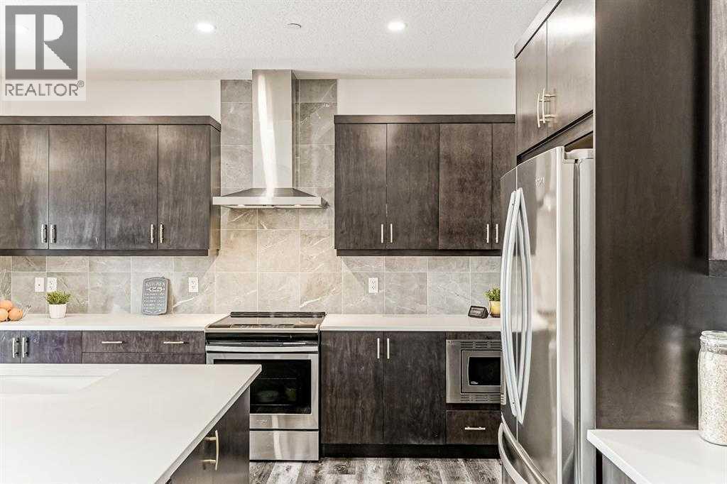 22 Howse Mount NE