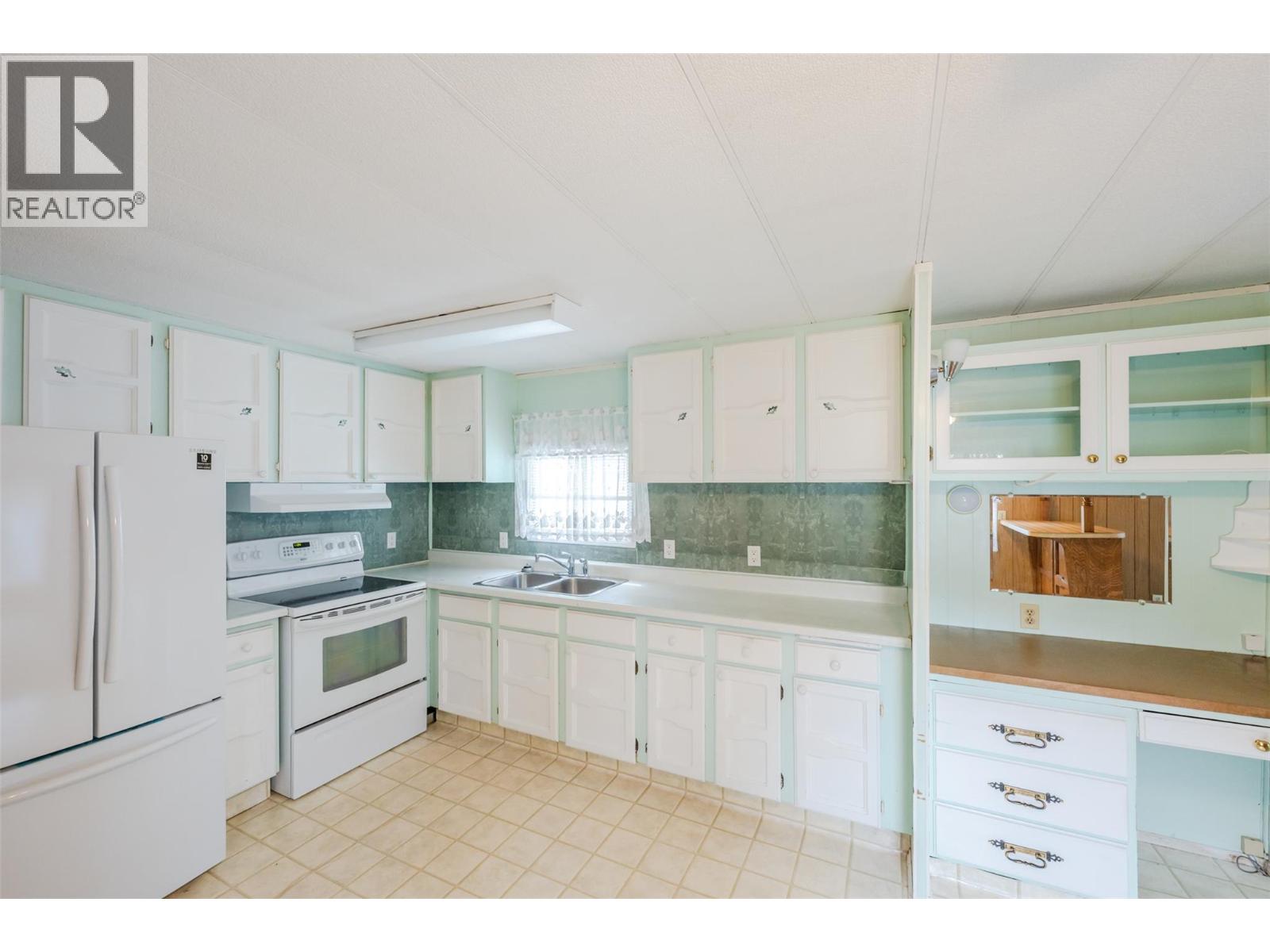 4505 McLean Creek Road Unit# C25