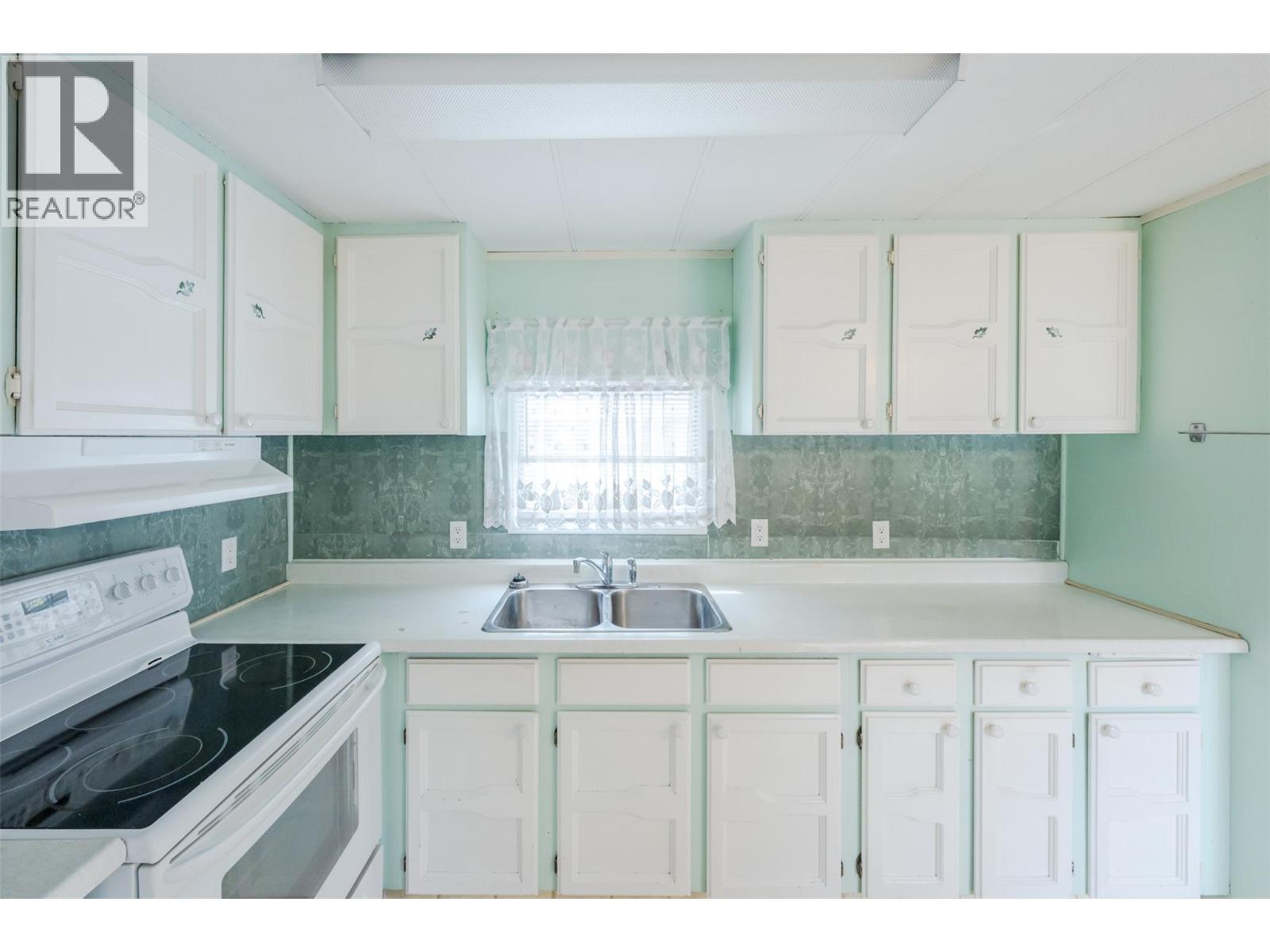 4505 McLean Creek Road Unit# C25