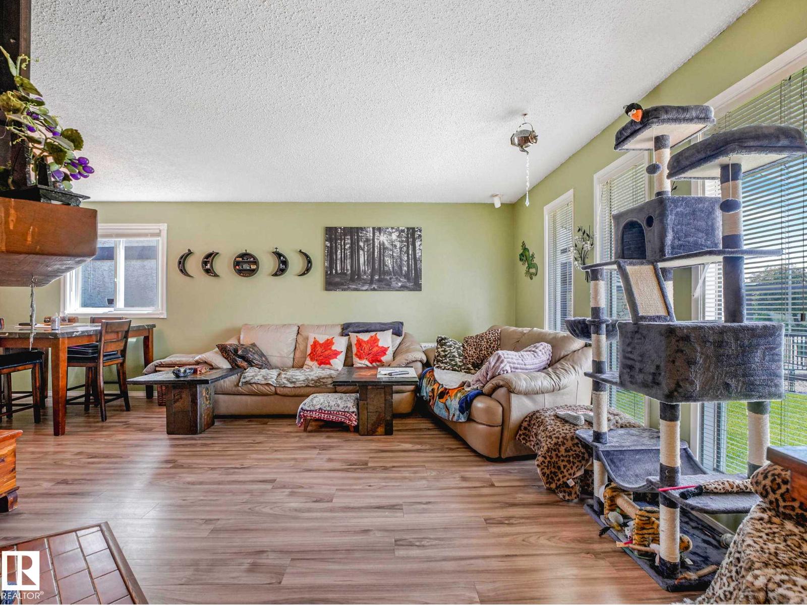 11514 138 AV NW